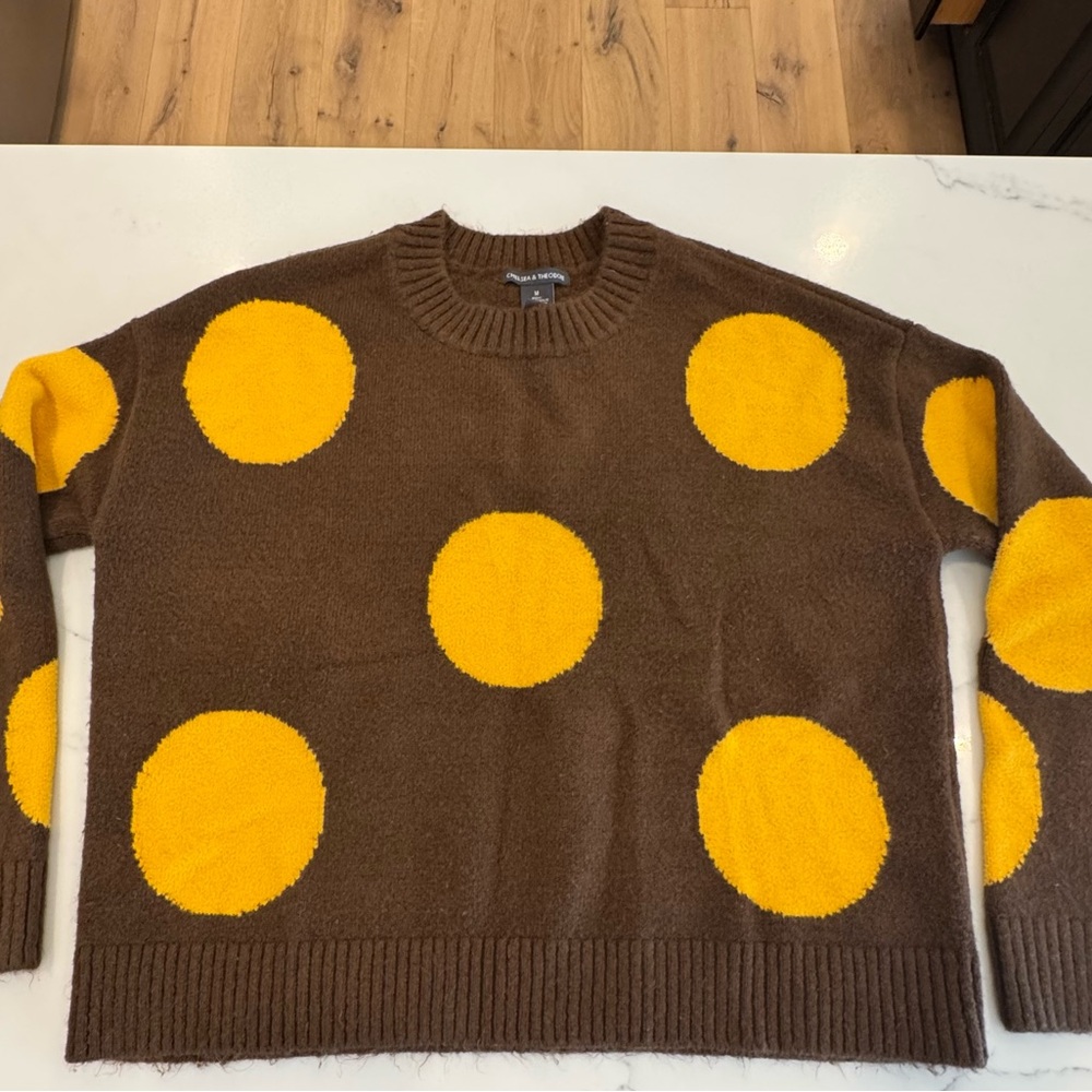 Chelsea & Theodore Brown & Yellow Polka Dot Knit Sweater Size M